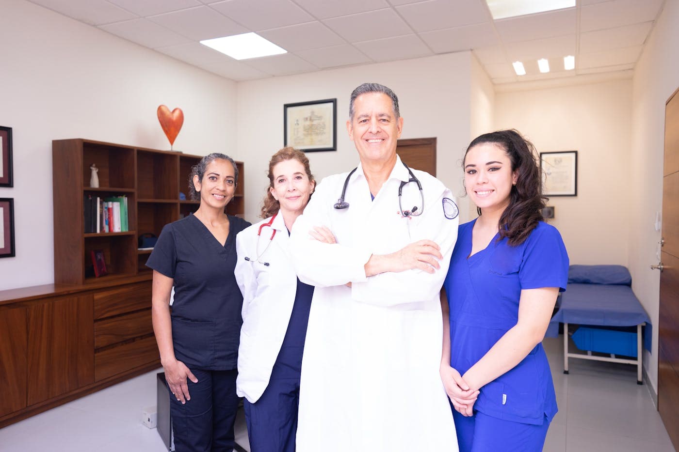 Equipo médico de Cetra Medecin en Santiago Centro